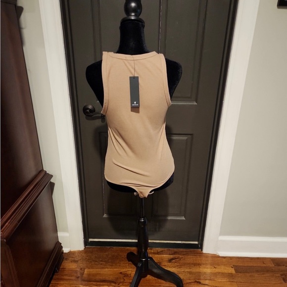 Lulus beige bodysuit (new) - Picture 4 of 4
